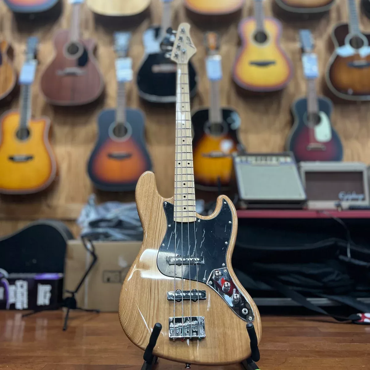 Austin AJB300N 4-string Electric Bass, Natural