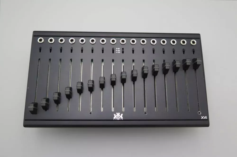 MICHIGAN SYNTH WORKS XVI DESKTOP FADERBANK BLACK