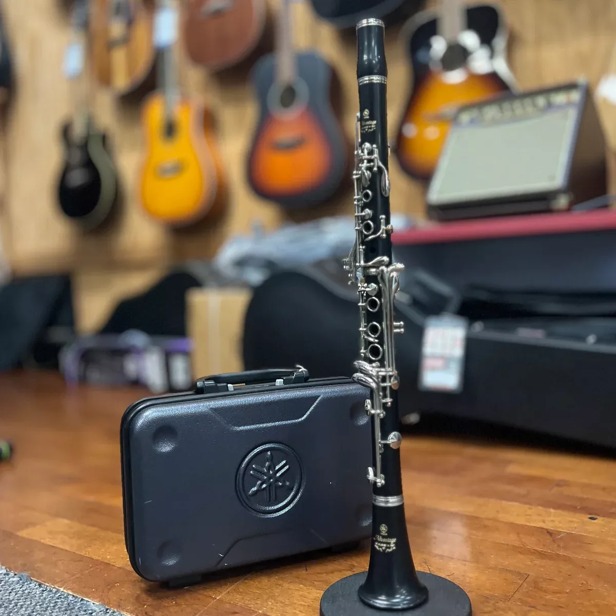 USED Yamaha YCL-200ADII Student Clarinet Outfit (#L76995)